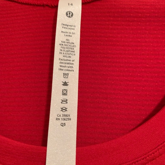 New, lululemon swiftly tech 2.0 long sleeve top - Picture 3 of 5
